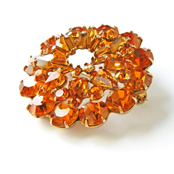 Vintage Weiss 1950s Rhinestone Circle Brooch - image 2