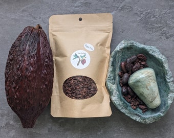 Hand-roasted 'Nacional' heirloom variety cacao nibs (3.5oz/100g)