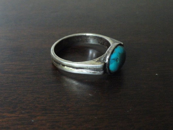 Vintage Sterling Silver Turquoise Ring - image 2