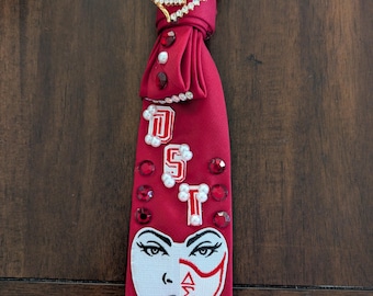 Delta Crimson Legacy Queen Tie Necklace