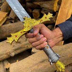 Handmade Damascus Steel Templar Knight Sword: 36&quot; Cosplay Replica