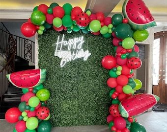 Kit de arco de globos de sandía de 145 piezas: globos de látex y papel de aluminio con lunares verdes, rosas y rojos para decoración de cumpleaños y baby showers de verano.