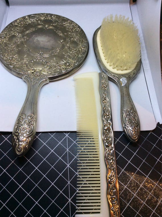 Vanity Set Silver Plated 3 Piece Dresser Fluted Design Image 0