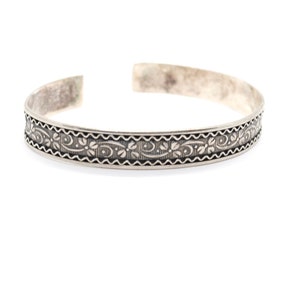 Vintage Sterling Silver Cuff Bracelet - Clover - Floral - Embossed - Relief - Good Luck - Bangle