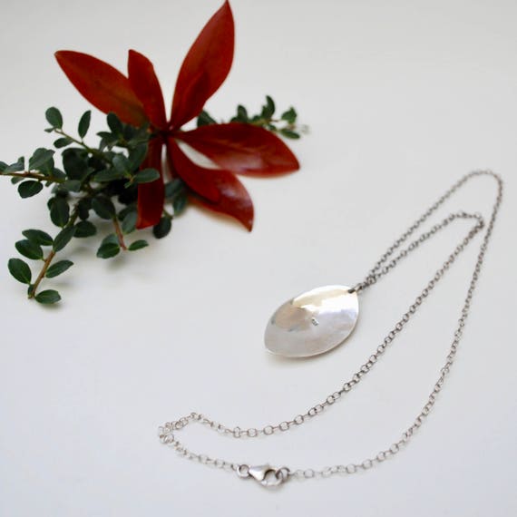 Simple Hammered Sterling Leaf Pendant Necklace - … - image 7