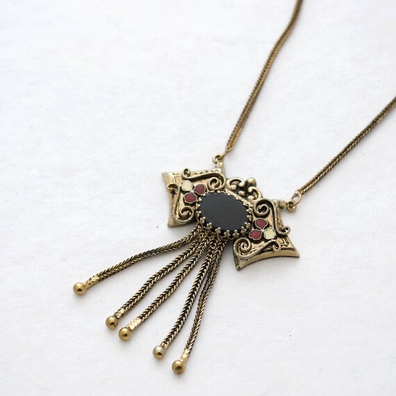 Vintage Tassel Necklace - Black and Red - Antique Gold Vintage Tassel Necklace - Black and Red - Antique Gold