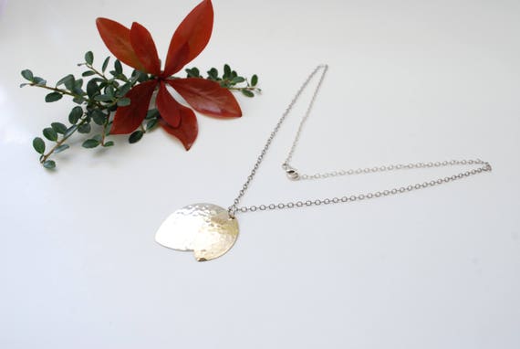 Simple Hammered Sterling Leaf Pendant Necklace - … - image 2