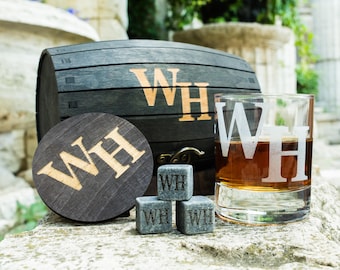 Personalized Whiskey Glasses Set in Wooden Barrel Bar, Custom Wedding Groomsmen Gifts
