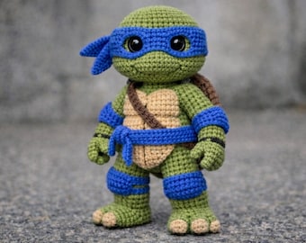Ninja Turtle Amigurumi Crochet Pattern, Realistic Standing Figure (PDF Tutorial)