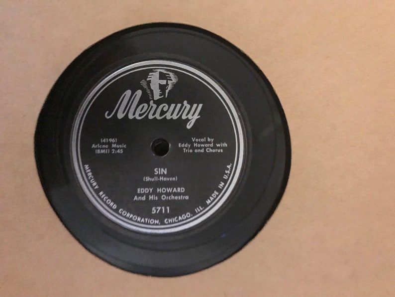 Antique 78 RPM Record Storage Album With 10 Records Including Elvis