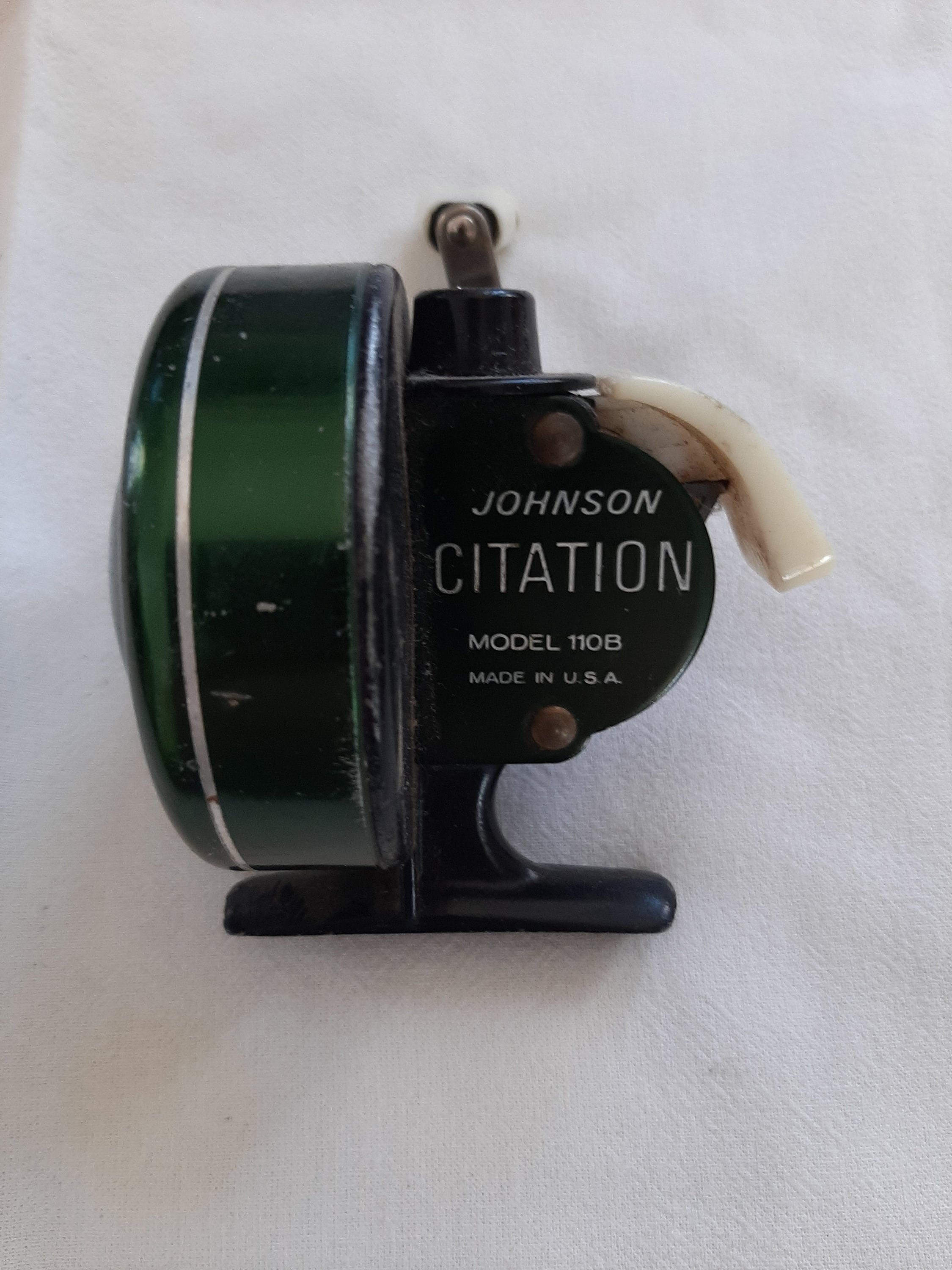 Vintage Johnson Citation 110B Spinning Reel With Original Box