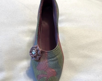 Just the Right Shoe collectible "Rose Court"