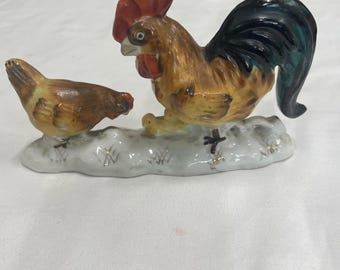 Rooster And Hen With Chicks Small Figure