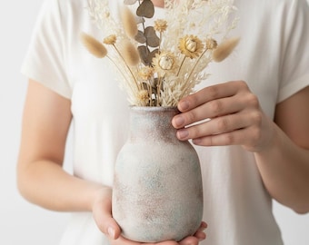 Rustic Ceramic Vase 8.5 inch Handmade Terracotta Pottery Vase, Textured Brown Vintage Decorative Vase for Modern Farmhouse Home Decor