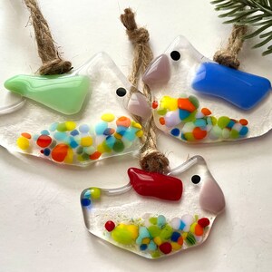Fused glass bird trio with red, blue, green wings by Glass Art Revealed