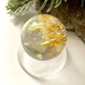 Soft glass marble in yellow white and green  by Glass Art Revealed