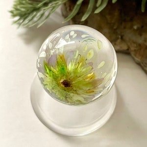 Soft glass marble in yellow white and green  by Glass Art Revealed