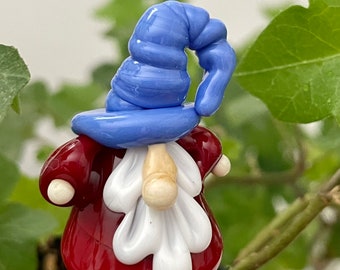 Gnomo: Arte de jardín único en vidrio soplado para plantas de interior, jardines de hadas, estilo cottagecore y regalos de decoración del hogar.