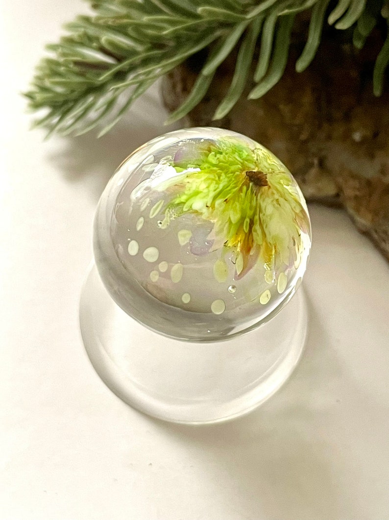 Soft glass marble in yellow white and green  by Glass Art Revealed