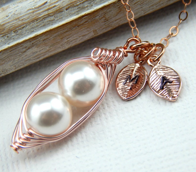 peapod mothers necklace