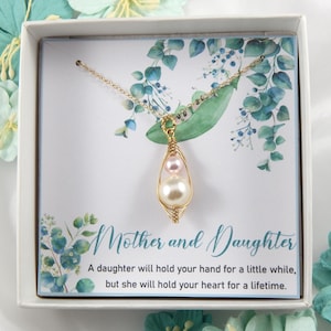 Two Peas in a Pod Necklace,Mother and Daughter Pea Pod Necklace,Mothers Necklace,New Mom Jewelry Gift,Baby Shower Gift,