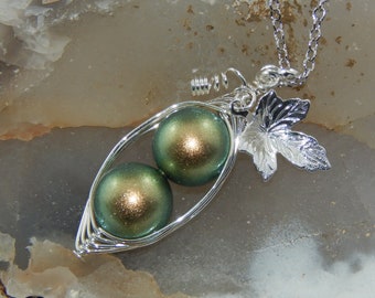 Two Green Peas in a Pod Necklace,2 Peas in a Pod Necklace,Sisters Pea Pod Necklace, Friends Pea Pod Necklace