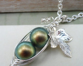 Two Peas in a Pod Necklace,2 Green Peas in a Pod Jewellery,Friendship Pea Pod Necklace, Sisters Pea Pod Necklace