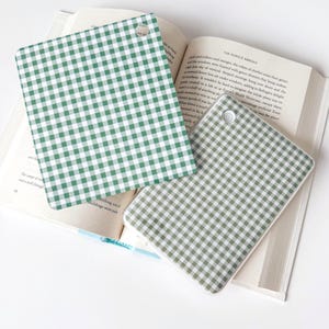 Green Gingham E-Reader Insert: Compatible with Kindle and Kobo, Bookish Accessories image 2