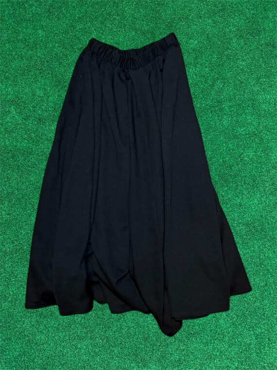 Performance Circle Skirt - image 2