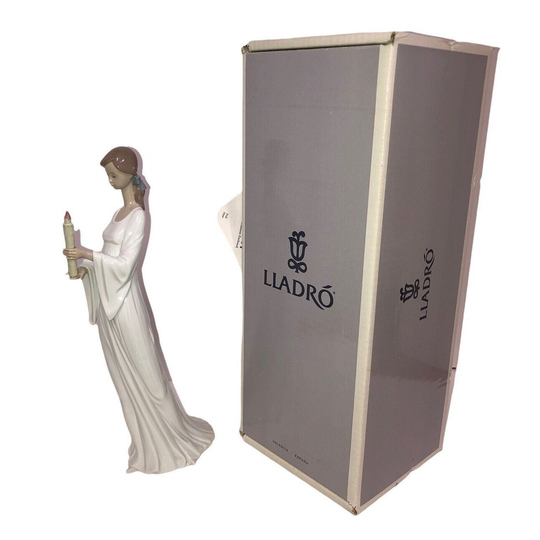 Lladro Porcelain Figure Light & File 6376 Excellent Condition W