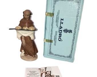 Lladro 2201 OUR DAILY BREAD Baker Friar Monk With Kitty Spain