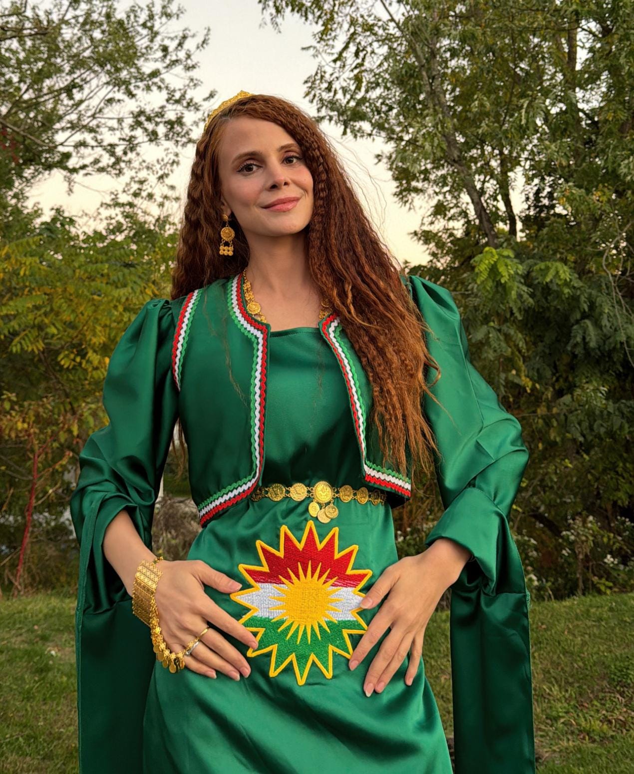 Kurdish Traditional Dress Magnificent Green Women's Dress , Traditional ...