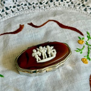 Cherub Cameo Piller- eller prydnadsask