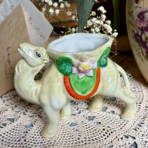 Mid Century Camel Planter Vase: Hand-Painted Floral Ceramic Cachepot (13cm)