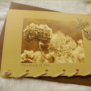 Denken van u - gedroogde hortensia - sympathie - Card handgemaakt in Ierland