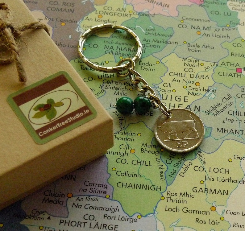 1992 Irish 5p Coin Keyring 32nd Birthday or Anniversary Keepsake Vintage Keychain Lucky Charm Keyring from Ireland image 2