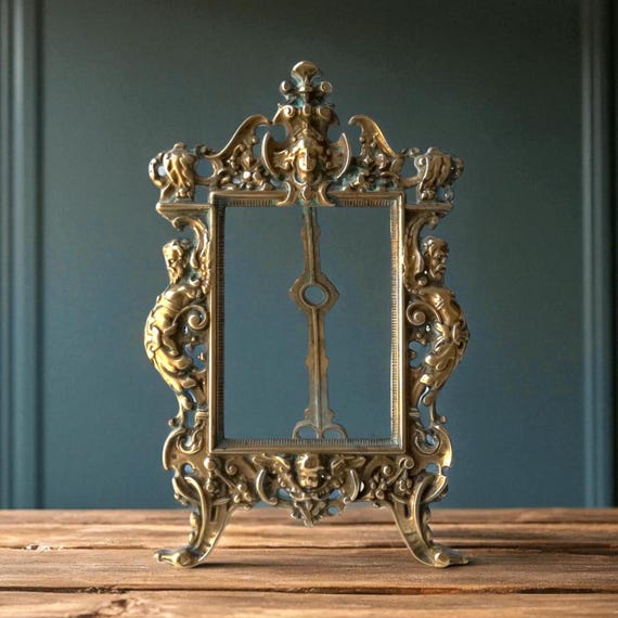 アンティーク真鍮製フォトフレーム（スタンド付き）｜ヴィンテージ