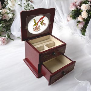 Vintage Mahogany Jewelry Box: Hand-Painted Stained Glass Floral Lid
