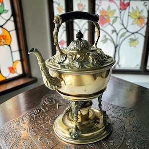 ヴィンテージ真鍮製ティーポット（保温スタンド付き、バーナー付属）｜アールヌーボー様式のスピリットケトル