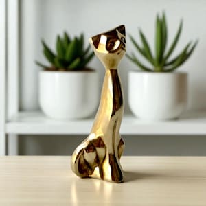 Mid-Century Brass Cat Figurine: Europa Collectible Animal Decor