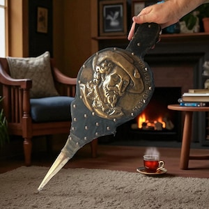 Vintage Dutch Fireplace Bellows – Brass Paulus Rubens Portrait – Vintage Leather & Wood Fire Pit Bellow – Rare 100+ Year Old