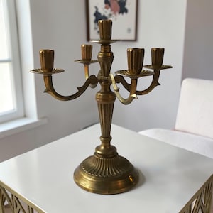 Candélabre vintage en bronze – Bougeoir victorien pour cinq bougies, Italie du début du XXe siècle