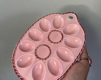 Bandeja vintage rosa de cerâmica para ovos recheados, estilo japonês, com borda de corda.