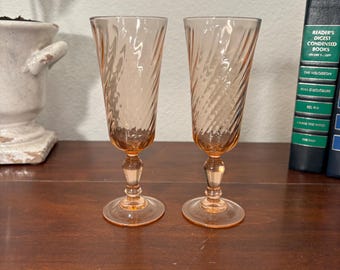 本物のムラーノ製シャンパングラス4個セット、ピンク色の螺旋状のリブ