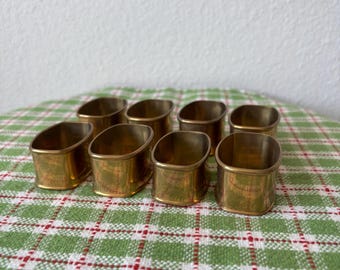 Vintage Brass Napkin Rings Set of 8, Minimalist Oval Brass Napkin Holders, MCM Table Decor, Classic Boho Chic Dinnerware Accent