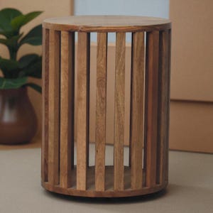 Japanese Style End Table – Solid Mango Wood Round Side Table with Oak Finish