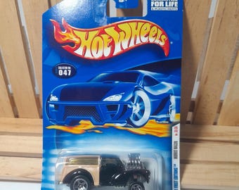 Hot Wheels 2001 Morris Wagon ミニカー Hot Wheels Morris Wagon-black With Yellow Windows-2001 First