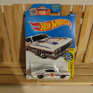 Ford Torino Talladega &#39;69 Series Hot Wheels Car Toy Sealed Package