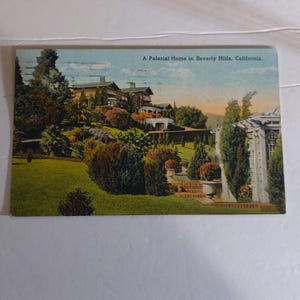 Una casa signorile a Beverly Hills, California, come trovata, oggetto da collezione come souvenir