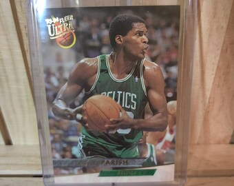 Robert Parish Signed Boston Celtics '94 Upper Deck Basketball Card